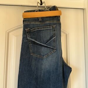 Ariat leila boot cut jeans 33 extra long